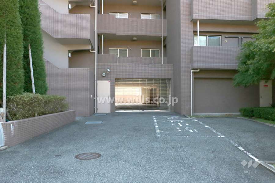 駐車場出入口