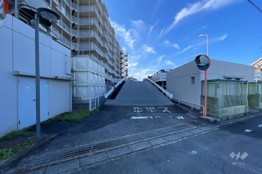 駐車場の出入口