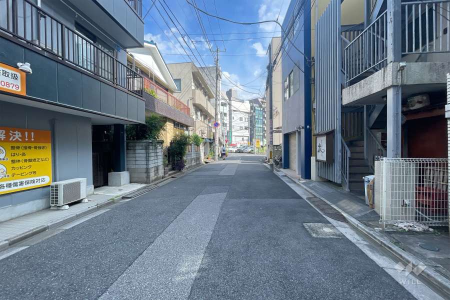 敷地北東側の前面道路　