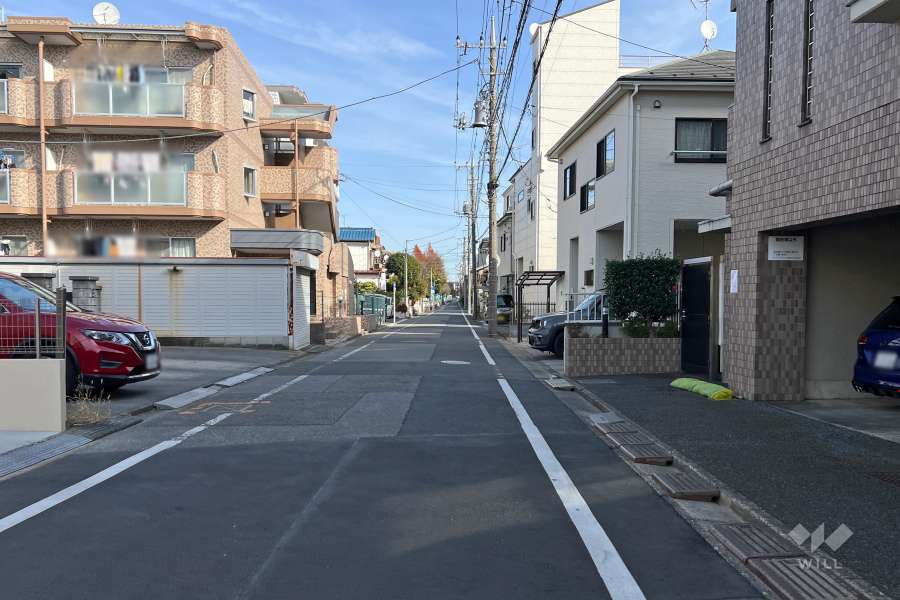 敷地北西側の前面道路