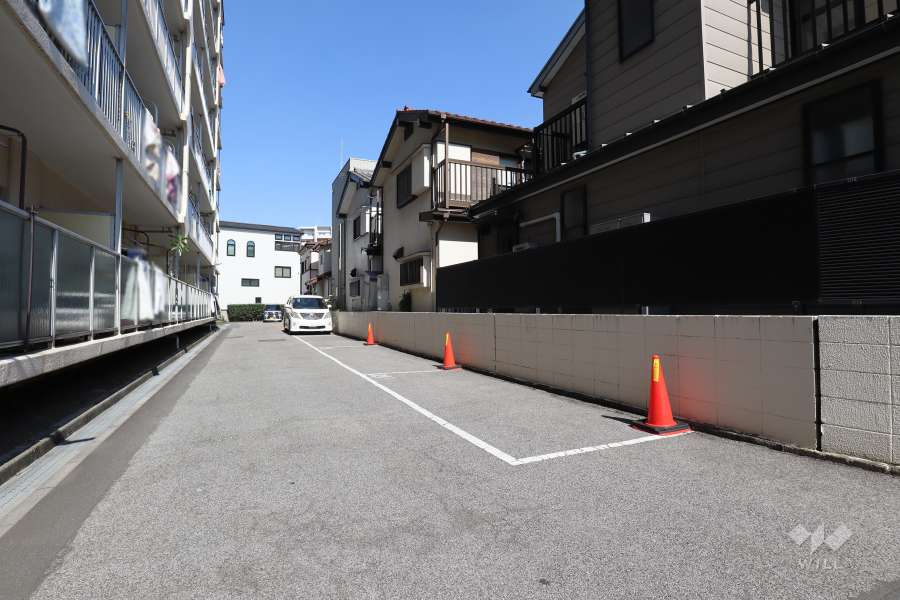 敷地内駐車場（屋外平面式）