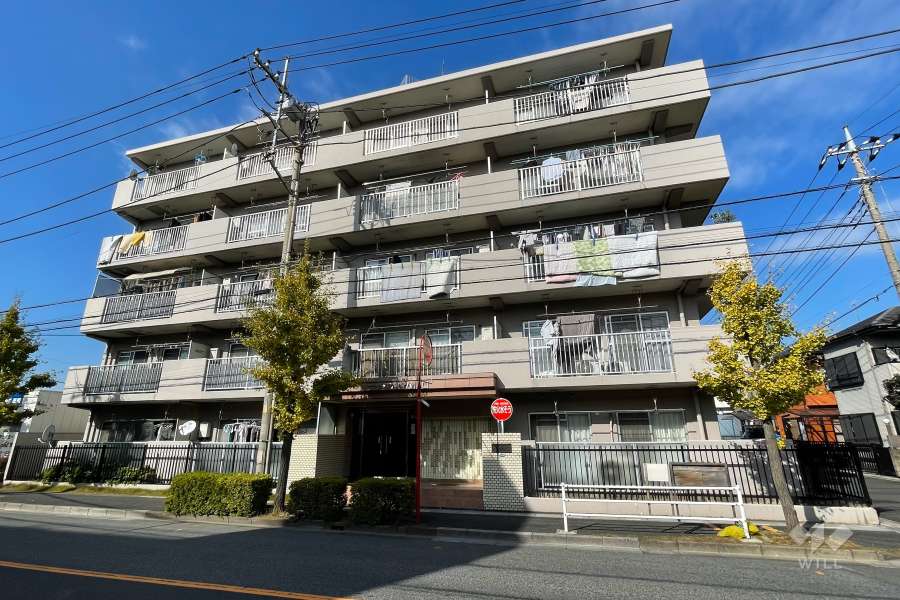 エンゼルハイム川口の外観（南東側から）