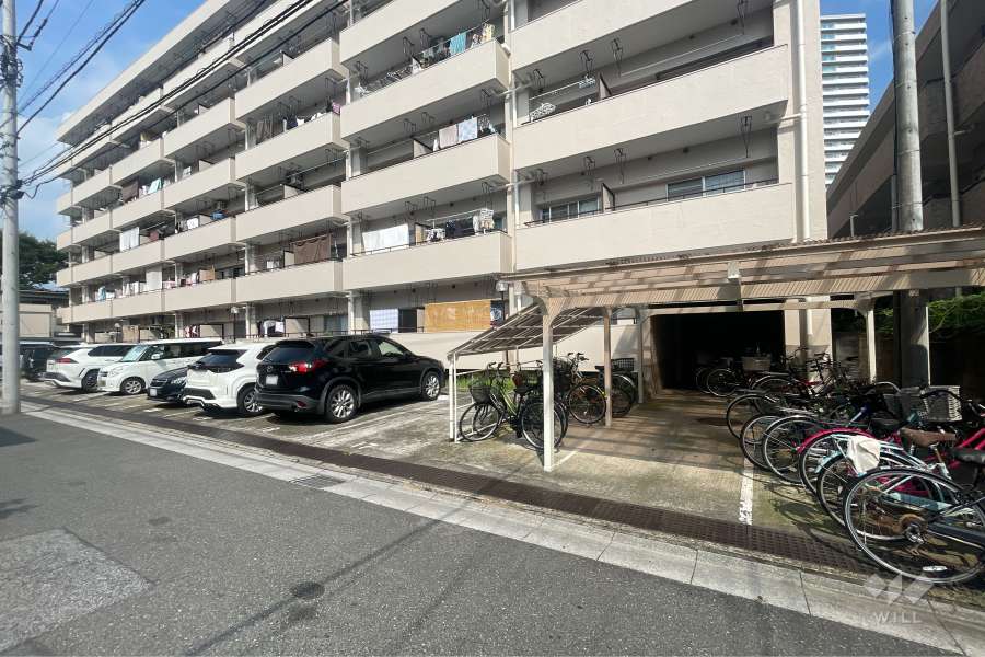 敷地内駐車場（屋外平面式）