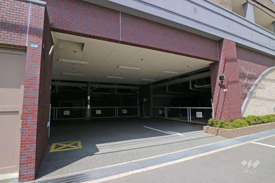 駐車場の出入り口