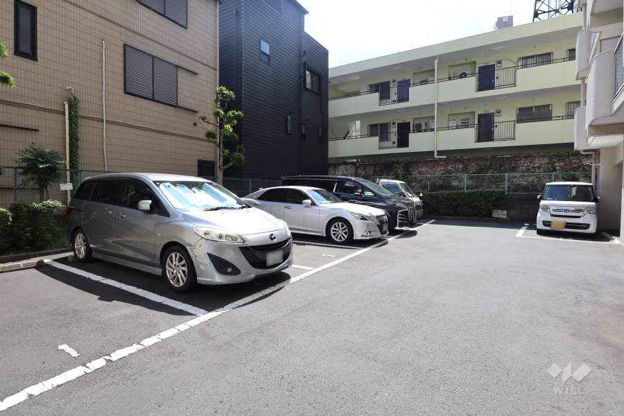 敷地内駐車場（屋外平面式）