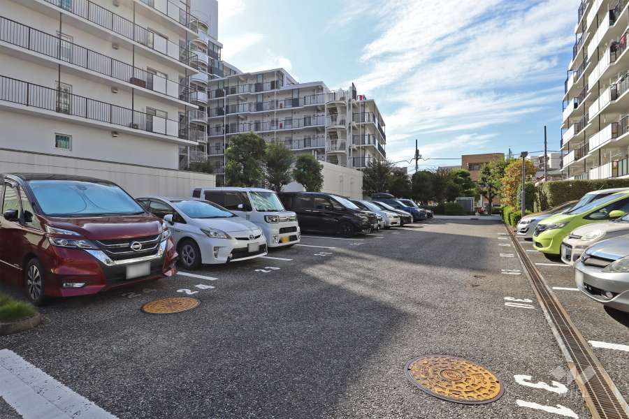 敷地内駐車場（屋外平面式）