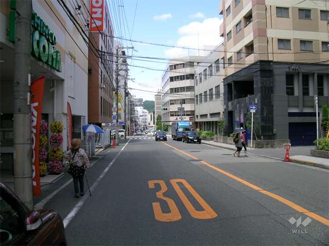 敷地西側の道路