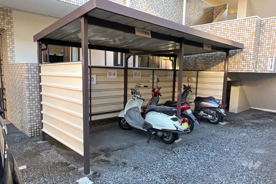 バイク置場