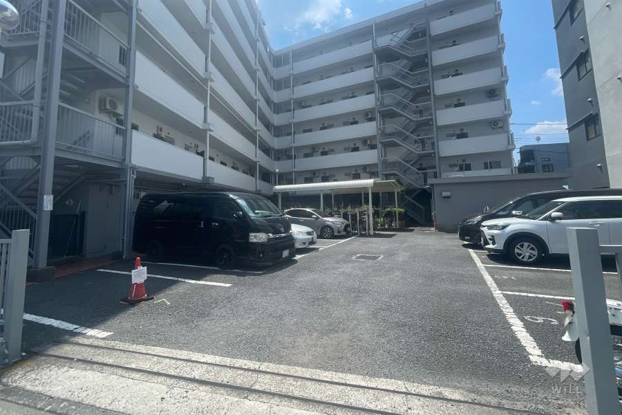 敷地内駐車場（屋外平面式）