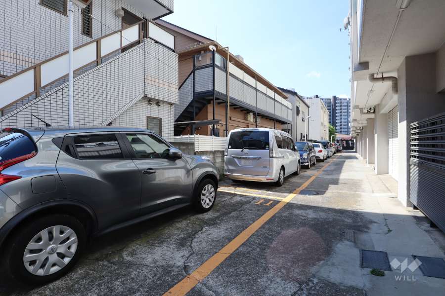 敷地内駐車場（屋外平面式）