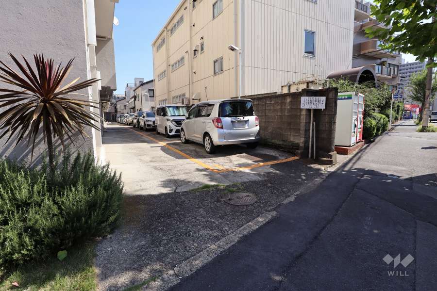 駐車場の出入り口・敷地内駐車場（屋外平面式）
