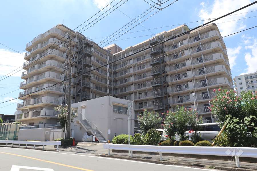 川口サンハイツの外観（北東側から）