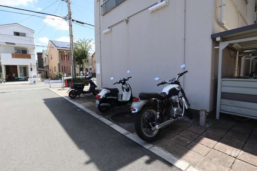 バイク置場