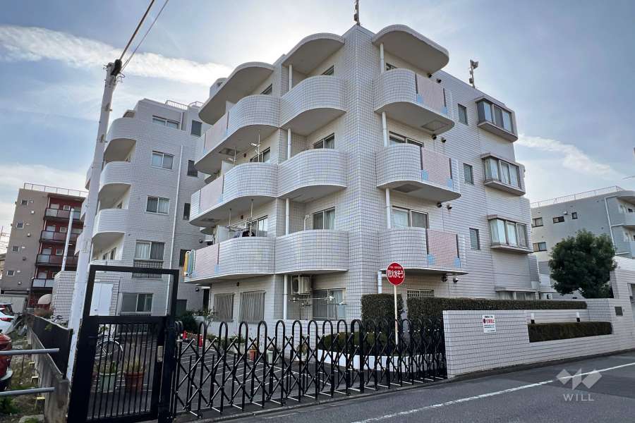 セントヒルズ東浦和の外観（北東側から）