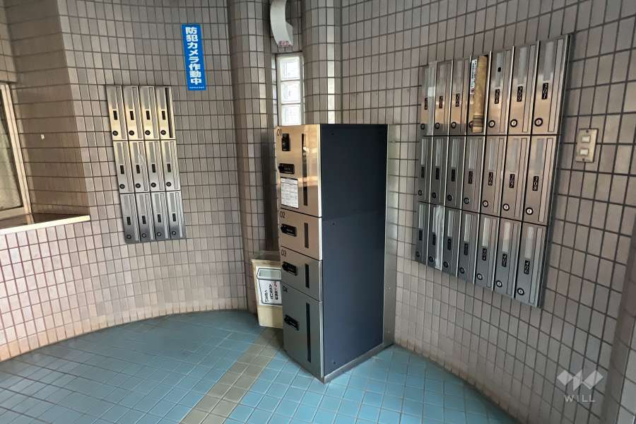 宅配ボックスと共用ポスト