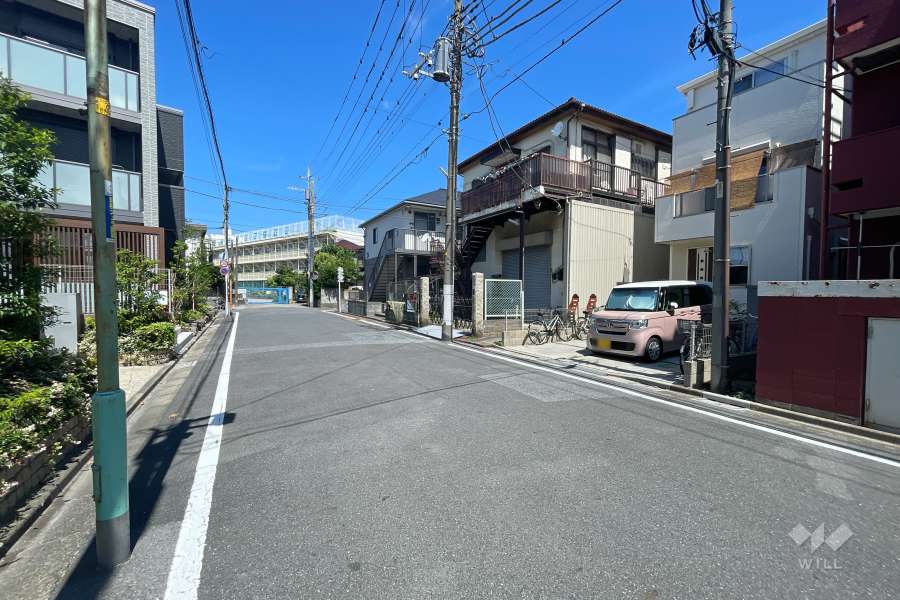 敷地南西側の前面道路