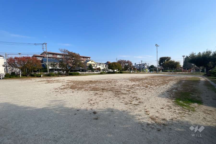 敷地北側に隣接した『並木4丁目公園』