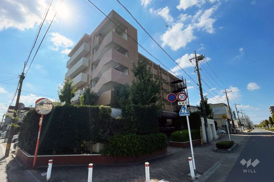 川口青木公園ローヤルコーポの外観（北東側から）