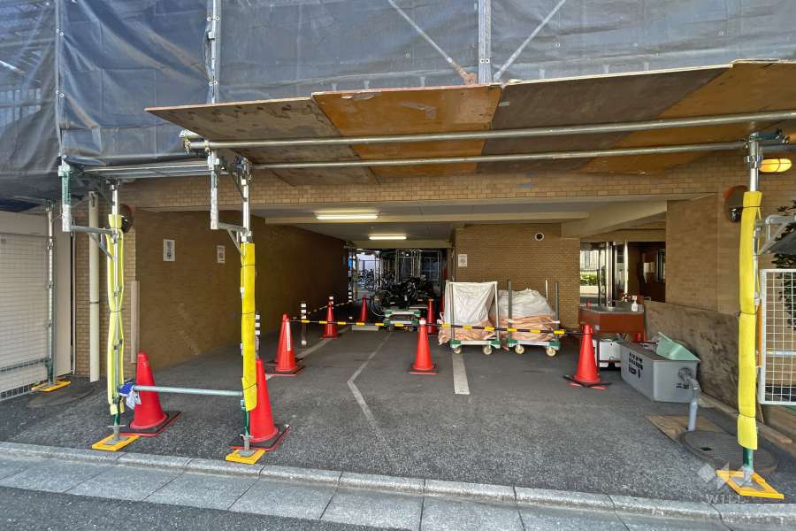 敷地内駐車場（屋外平面式）