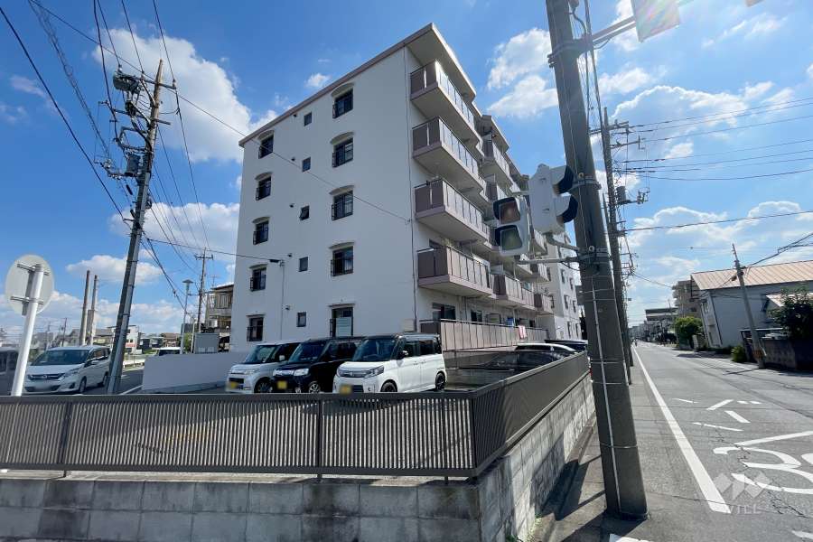 ライオンズマンション西川口第3の外観（北西側から）