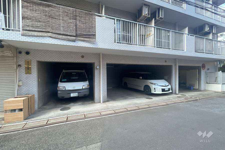 敷地内駐車場（屋外平面式）