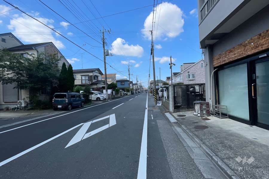 敷地南側の前面道路　