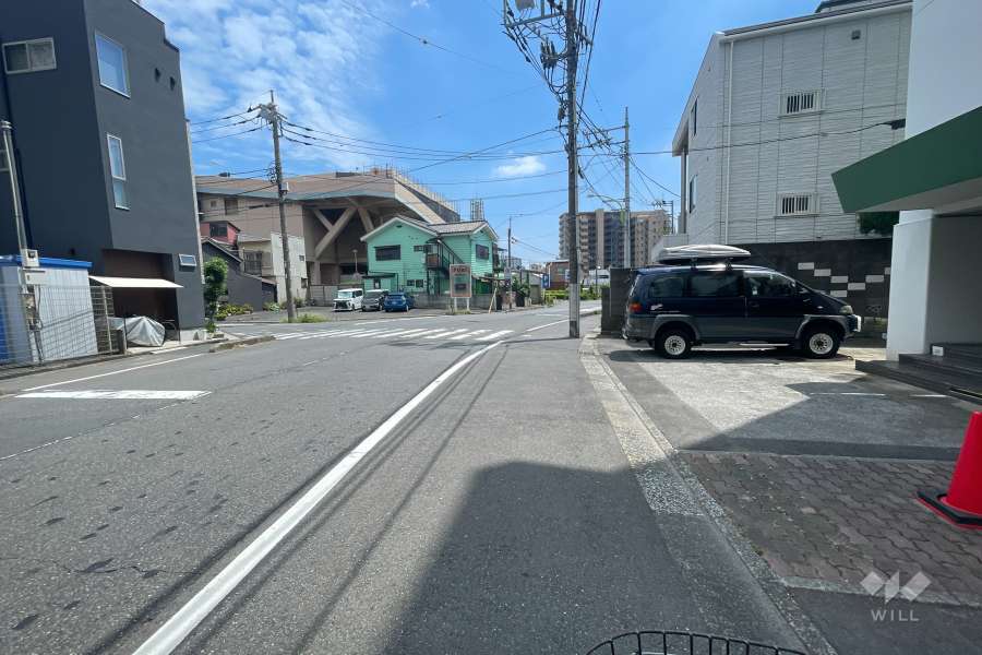敷地北側の前面道路　