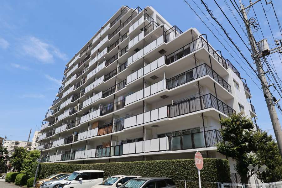 グリーンプラザ川口第2号棟の外観（南東側から）