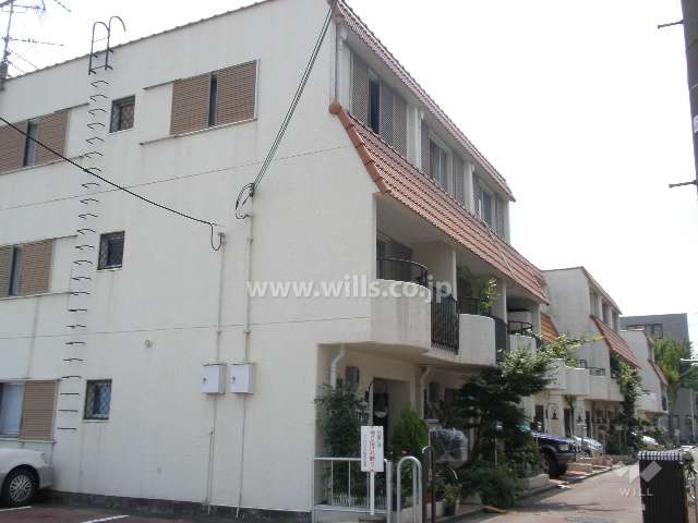 ユーロハイツ箕面の外観