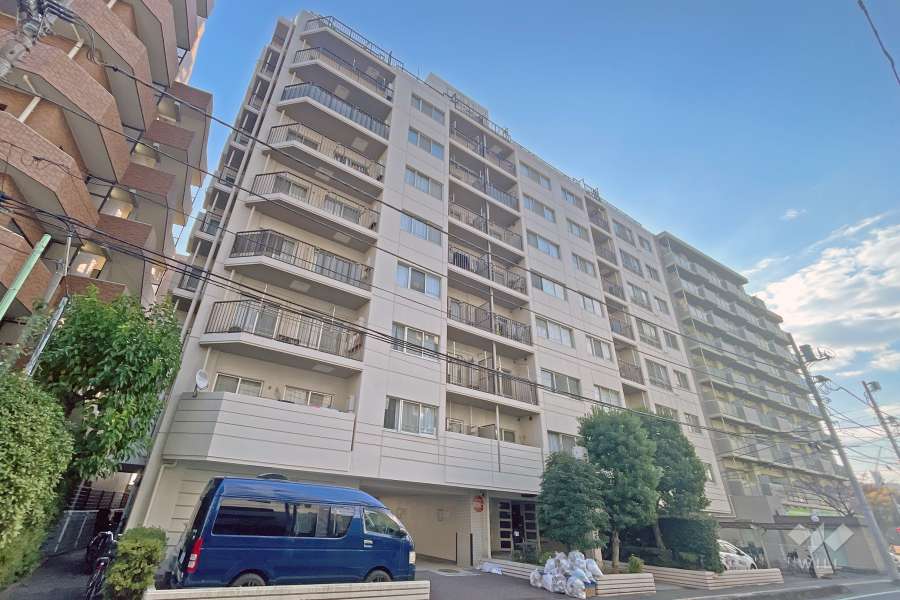 メイツ川口第２の外観（北西側から）