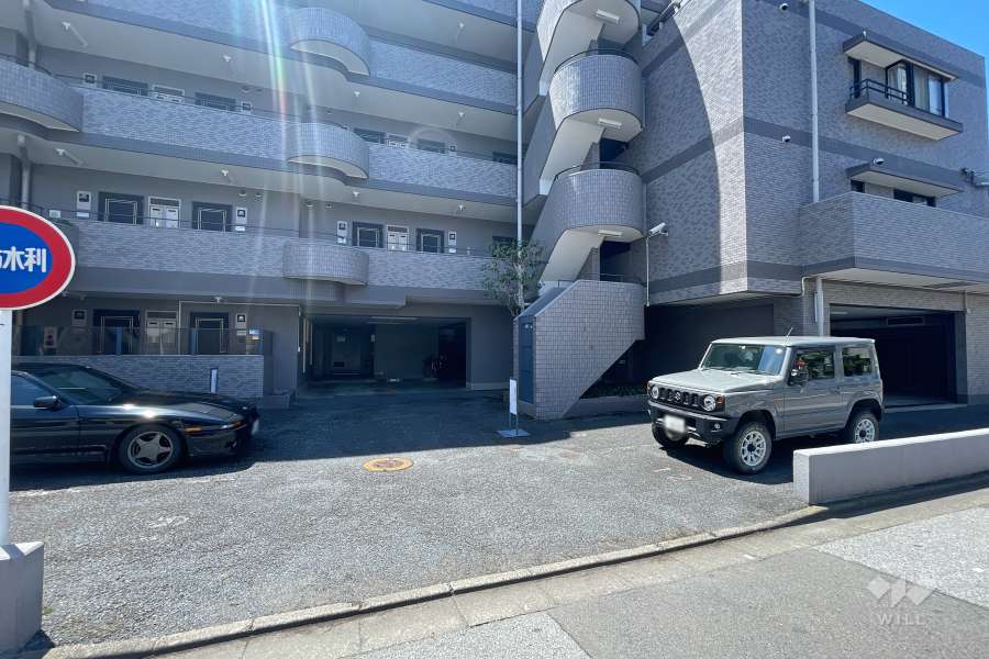 敷地内駐車場（屋外平面式）