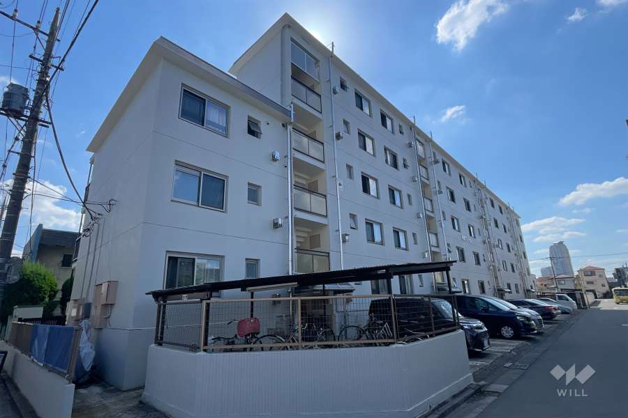 東観マンションの外観（北側から）