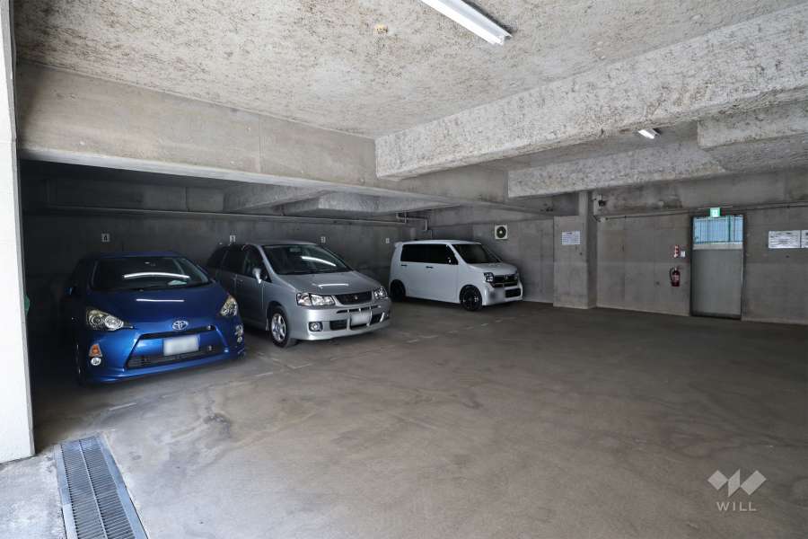 敷地内駐車場（屋内平面式）