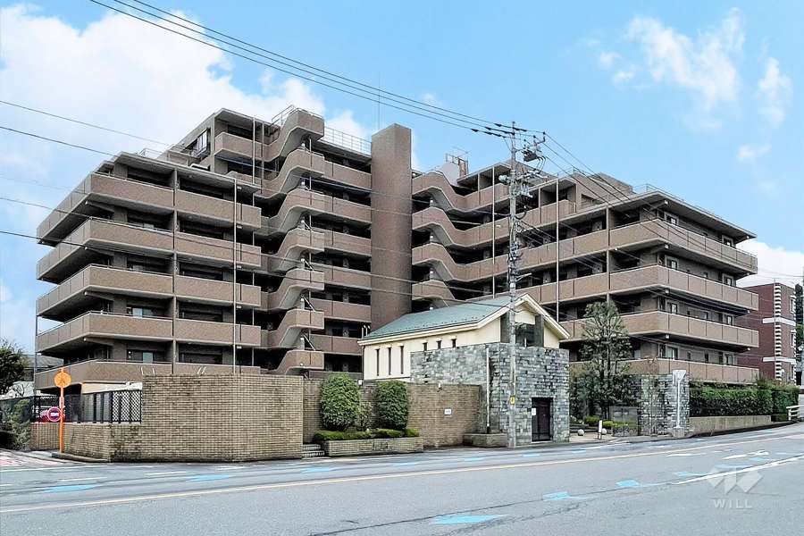 コスモ川口戸塚ガーデンフォルムの外観（北側から）