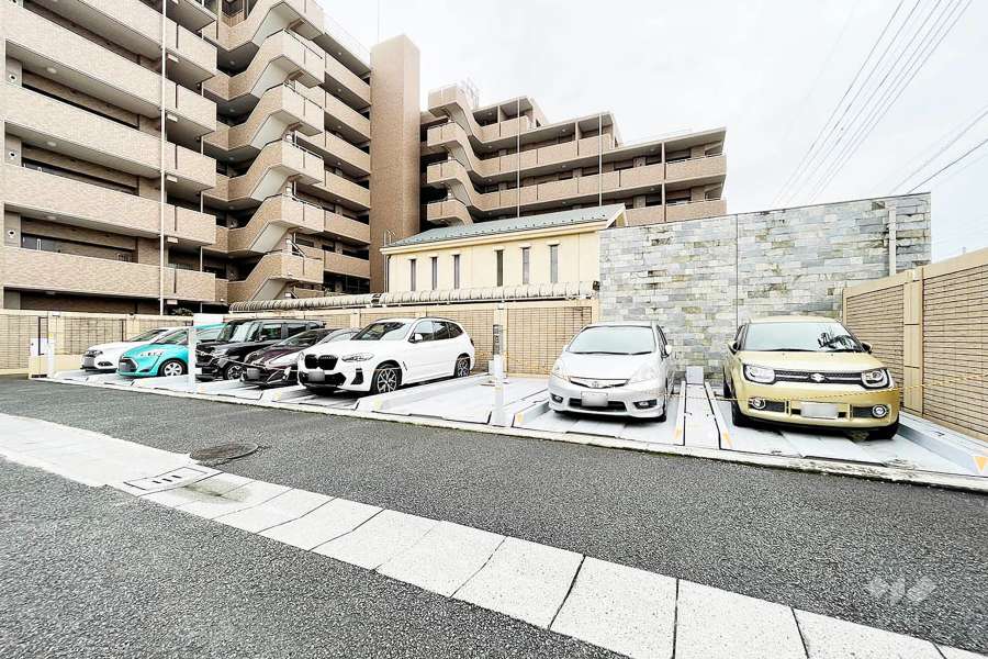 敷地内駐車場（屋外機械式）