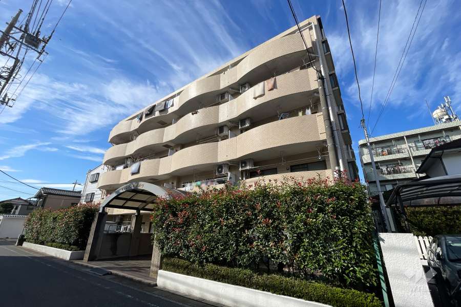 セントヒルズ東川口の外観（南東側から）