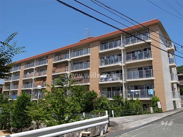 五月丘ハウスＡ棟の外観（南東側から）