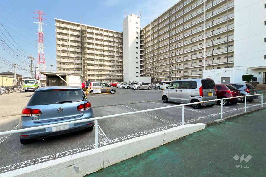 敷地内駐車場（屋外平面式）