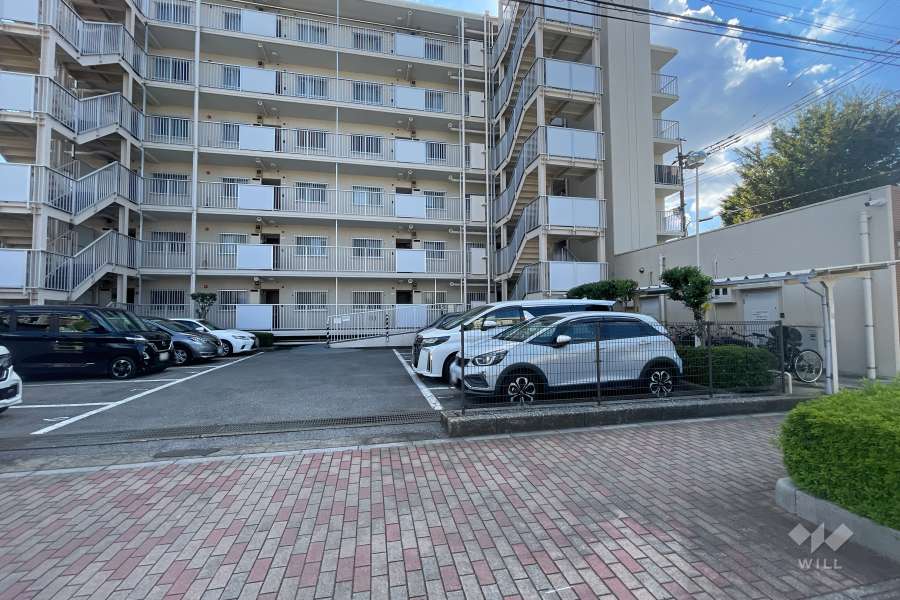 駐車場の出入り口