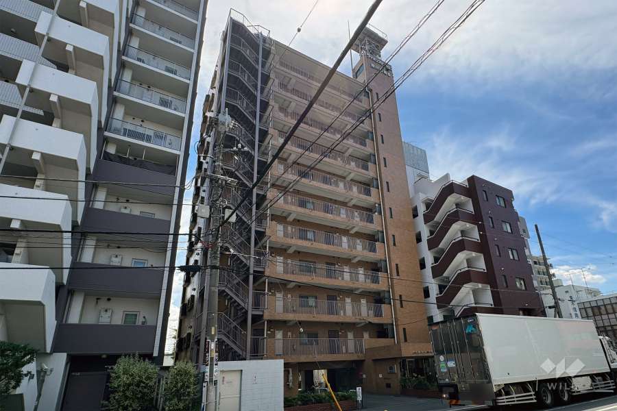 ライオンズマンション西川口第6の外観（北東側から）