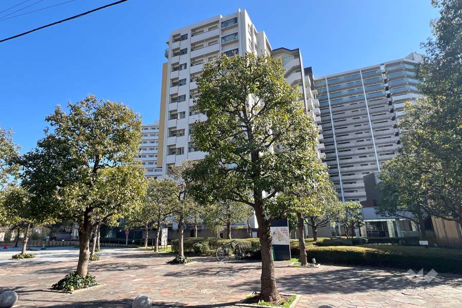 リボンシティレジデンスエアリーフォートの外観（北西側から）