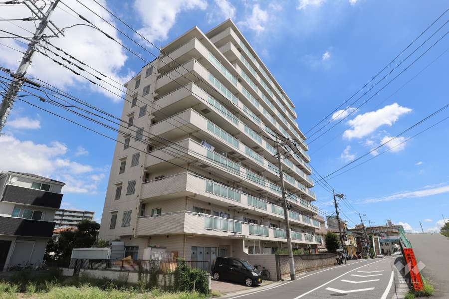 イトーピア川口マンションの外観（南西側から）