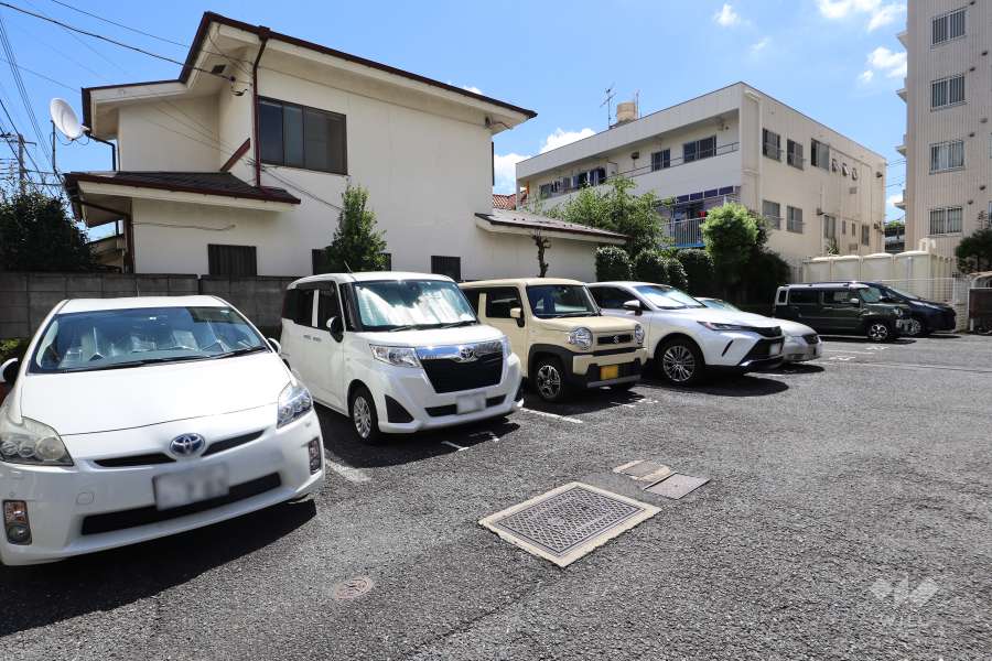敷地内駐車場（屋外平面式）