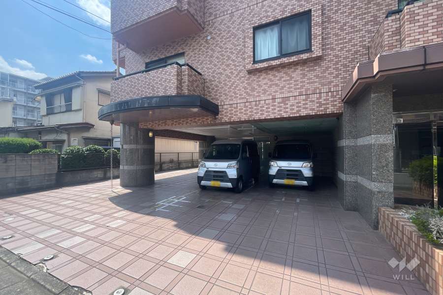 敷地内駐車場（屋内平面式）