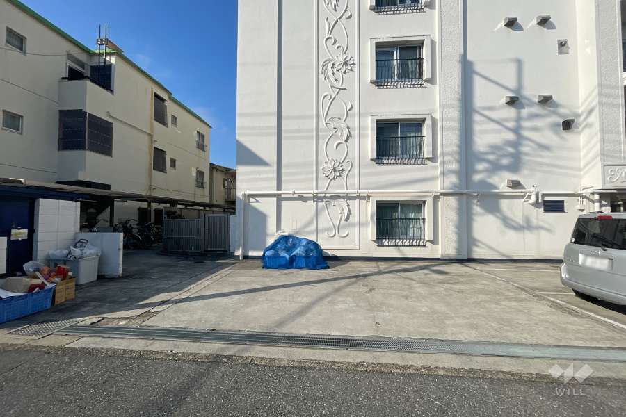 敷地内駐車場（屋外平面式）