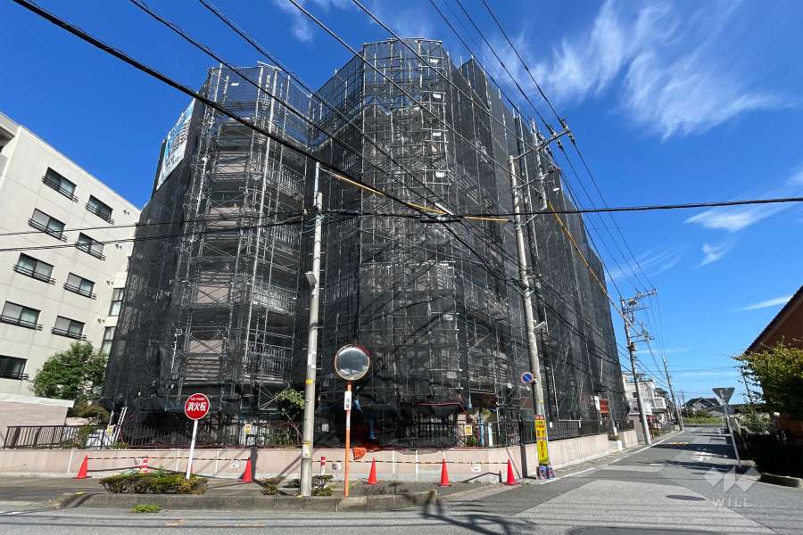 エンゼルハイム東川口の外観（南西側から）※大規模修繕工事中