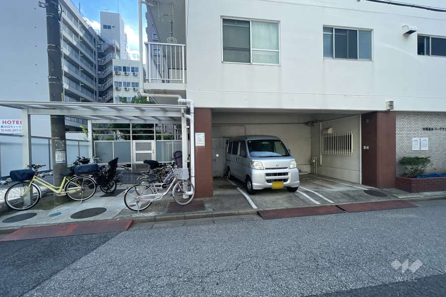 敷地内駐車場（屋内平面式）