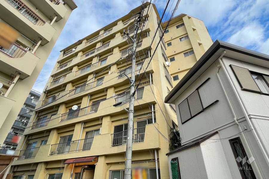 南浦和クイーンコーポA棟の外観（南西側から）