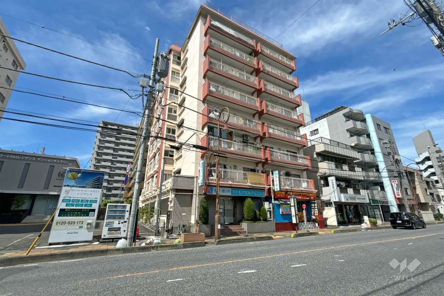 ビジネスハイツ川口の外観（南西側から）