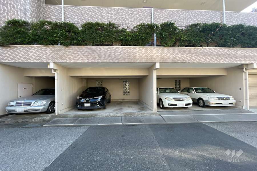敷地内駐車場（屋内平面式）